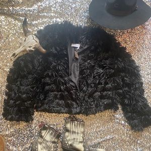 🖤SOLD🖤NWT faux-fur jacket large size